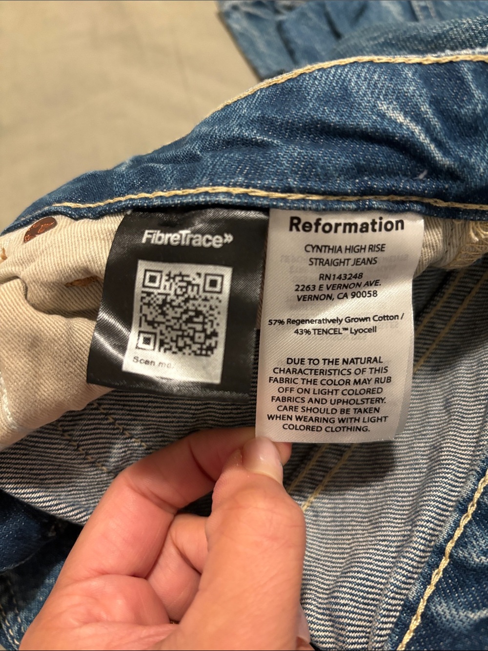 Reformation Cynthia High Rise Straight Jeans Size 28 Reg - Picture 7 of 7
